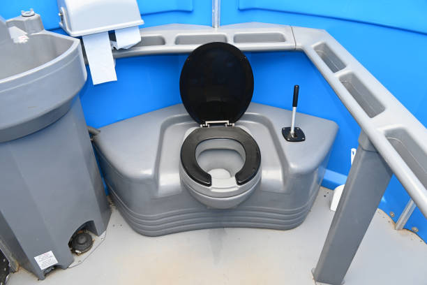Best Portable restroom trailer rental  in Lawson, MO