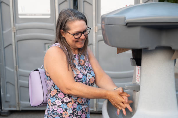 Best Luxury portable toilet rental  in Lawson, MO